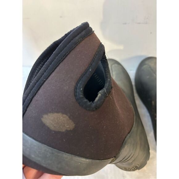 Bogs Kneoclse solid black boots youth 6 (scuffs) - Picture 6 of 9